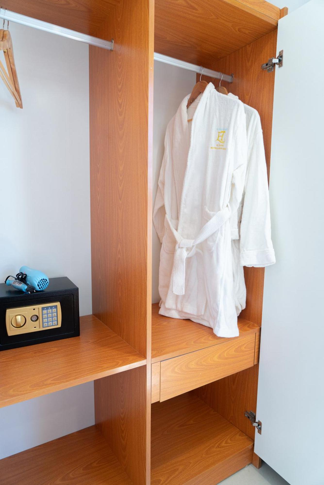 Ha Trang Voronezh Hotel And Apartment Nha Trang Bagian luar foto